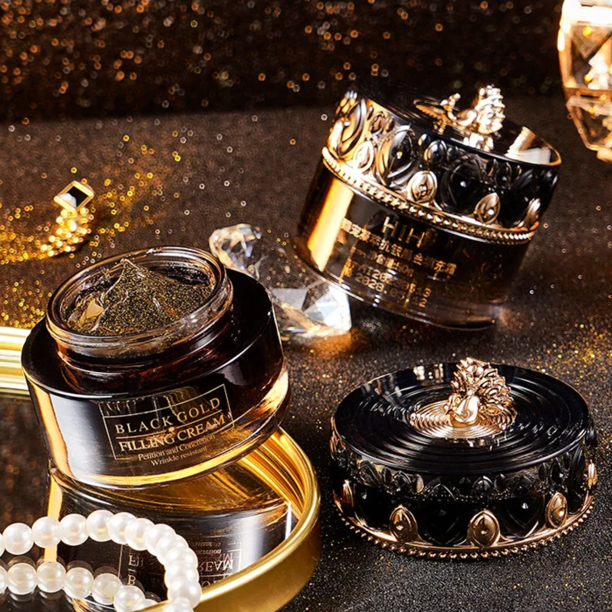 Krém proti vráskám na obličej Odstraňuje jemné linky na obličeji a vrásky na krku Zpevňující Hydratační Rozjasňující